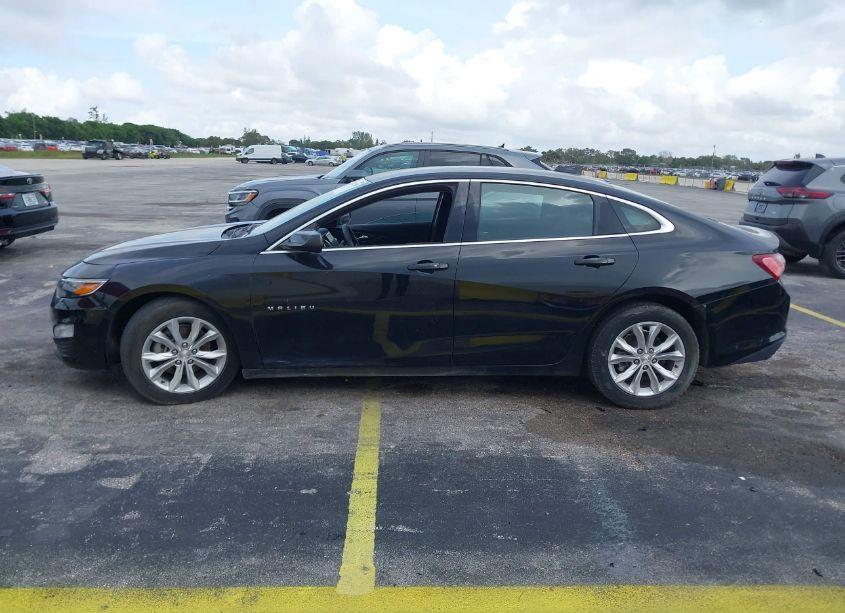 Photo 14 of 2019 Chevrolet Malibu LT (VIN 1G1ZD5ST3KF143985)