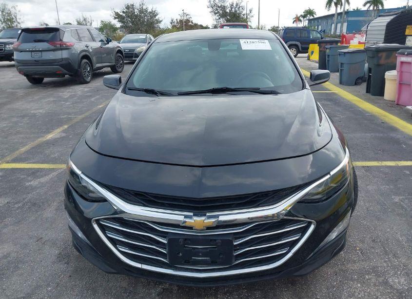 Photo 6 of 2019 Chevrolet Malibu LT (VIN 1G1ZD5ST3KF143985)