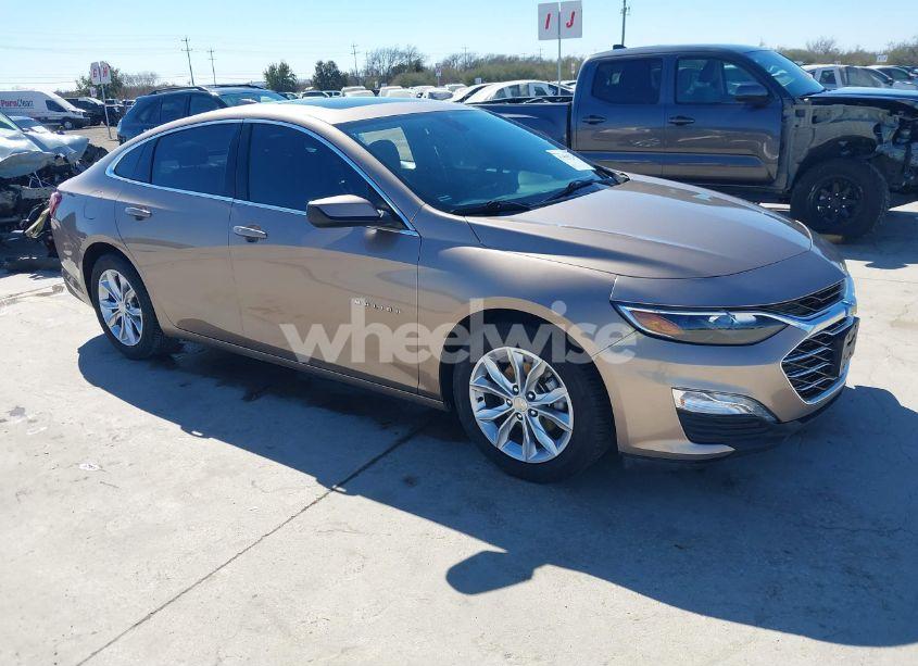 2019 Chevrolet Malibu LT (VIN 1G1ZD5ST3KF145347) main photo