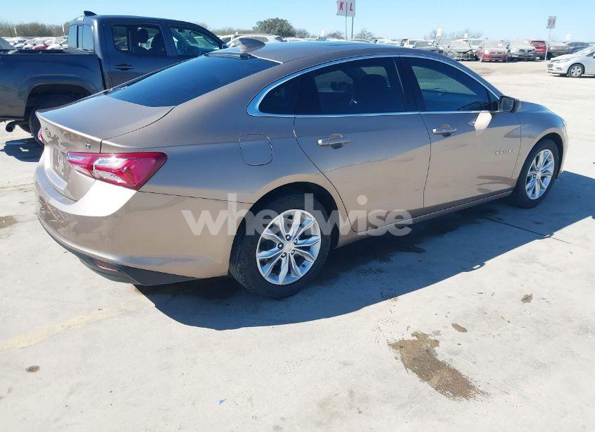 Photo 4 of 2019 Chevrolet Malibu LT (VIN 1G1ZD5ST3KF145347)