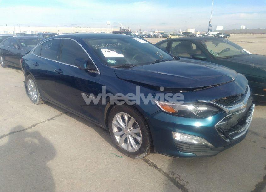 2019 Chevrolet Malibu LT (VIN 1G1ZD5ST3KF162441) main photo