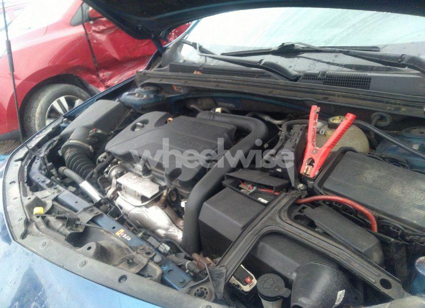 Photo 10 of 2019 Chevrolet Malibu LT (VIN 1G1ZD5ST3KF162441)