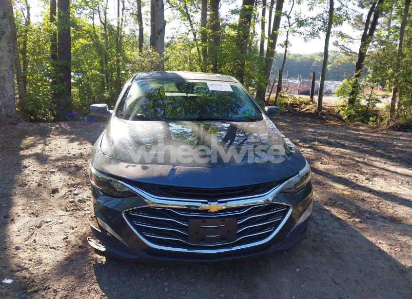 Photo 6 of 2019 Chevrolet Malibu LT (VIN 1G1ZD5ST3KF192880)