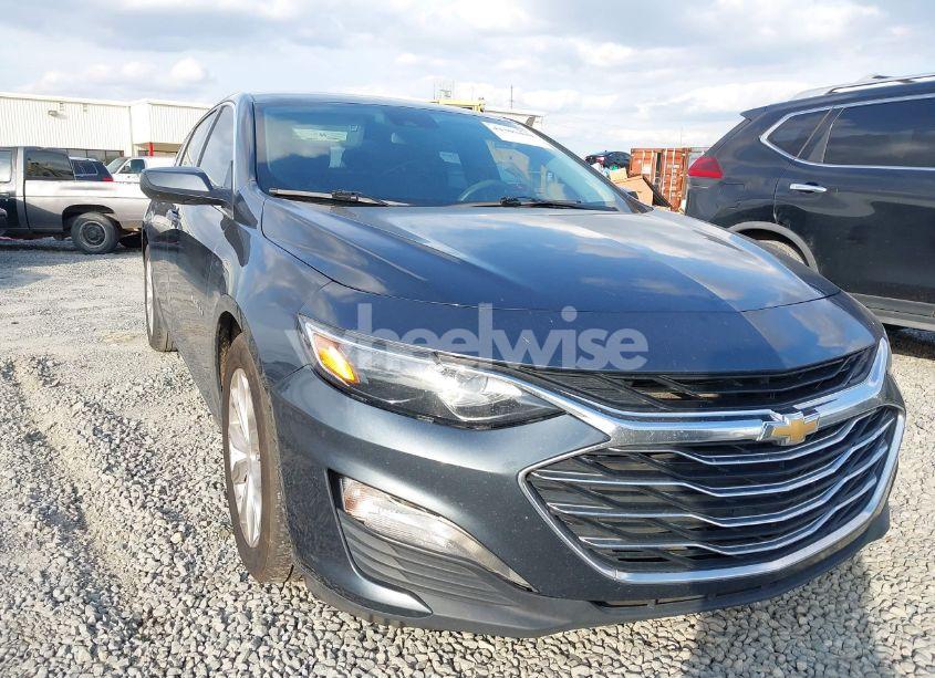 Photo 6 of 2019 Chevrolet Malibu LT (VIN 1G1ZD5ST3KF193902)