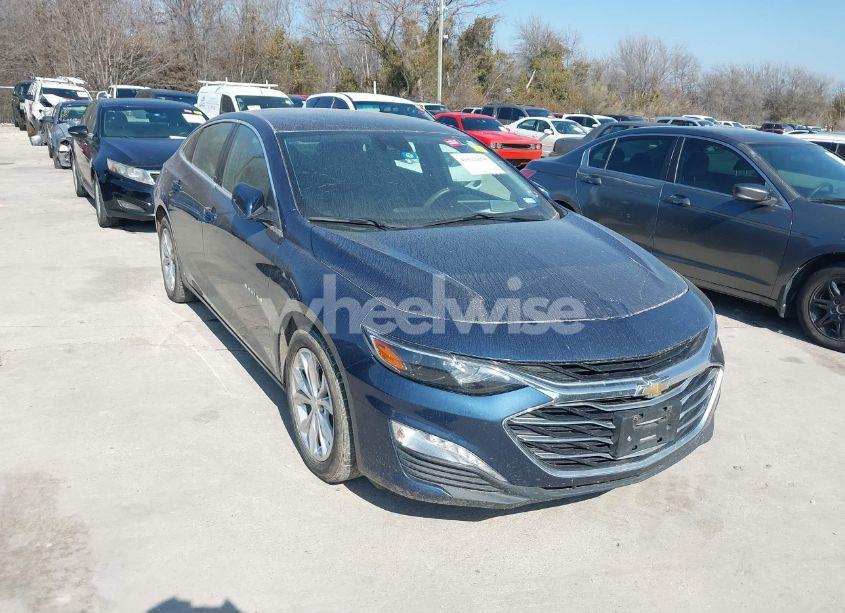 2019 Chevrolet Malibu LT (VIN 1G1ZD5ST3KF216384) main photo