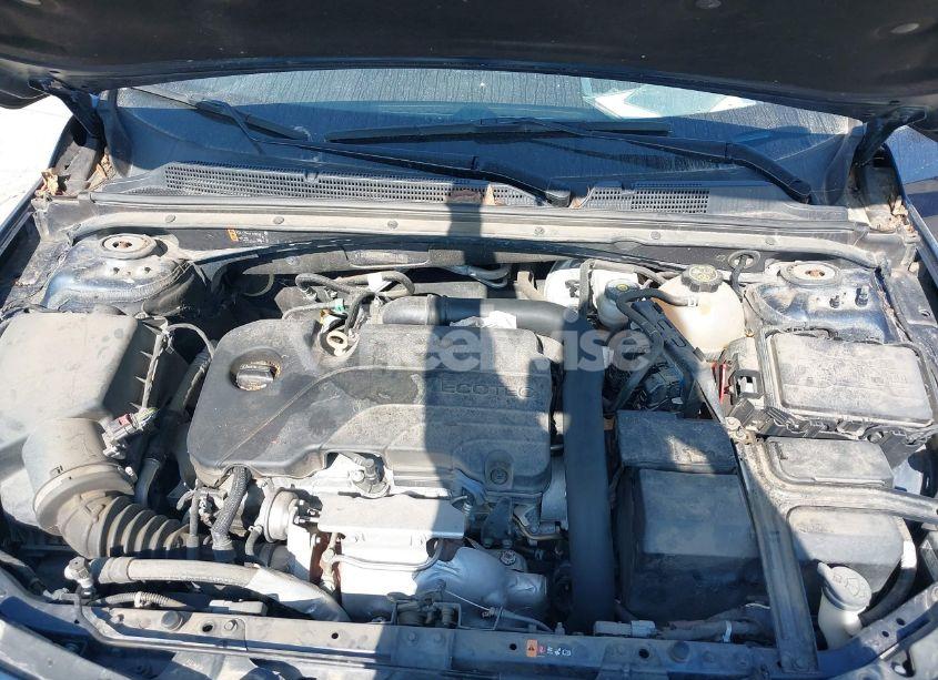 Photo 10 of 2019 Chevrolet Malibu LT (VIN 1G1ZD5ST3KF216384)