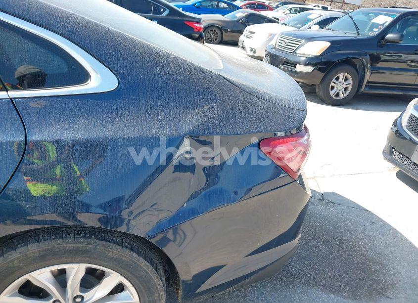 Photo 17 of 2019 Chevrolet Malibu LT (VIN 1G1ZD5ST3KF216384)