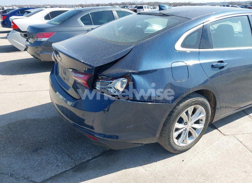 Photo 6 of 2019 Chevrolet Malibu LT (VIN 1G1ZD5ST3KF216384)