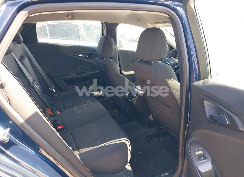 Photo 8 of 2019 Chevrolet Malibu LT (VIN 1G1ZD5ST3KF216384)