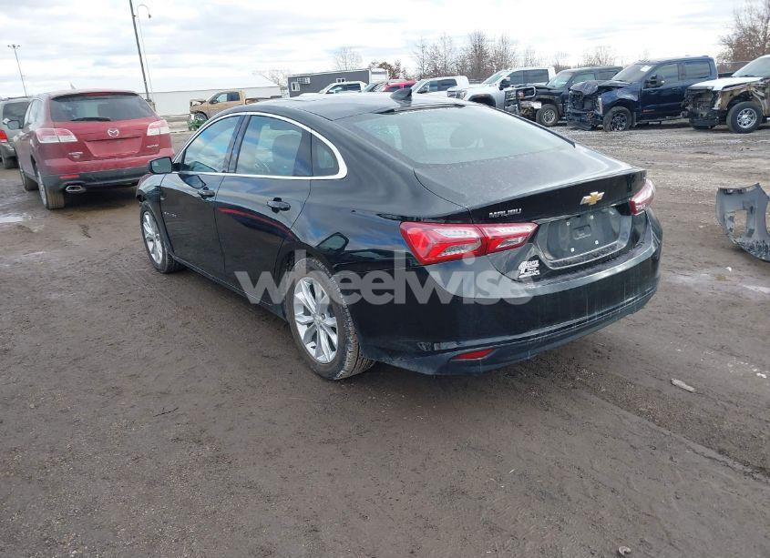 Photo 3 of 2019 Chevrolet Malibu LT (VIN 1G1ZD5ST3KF224128)