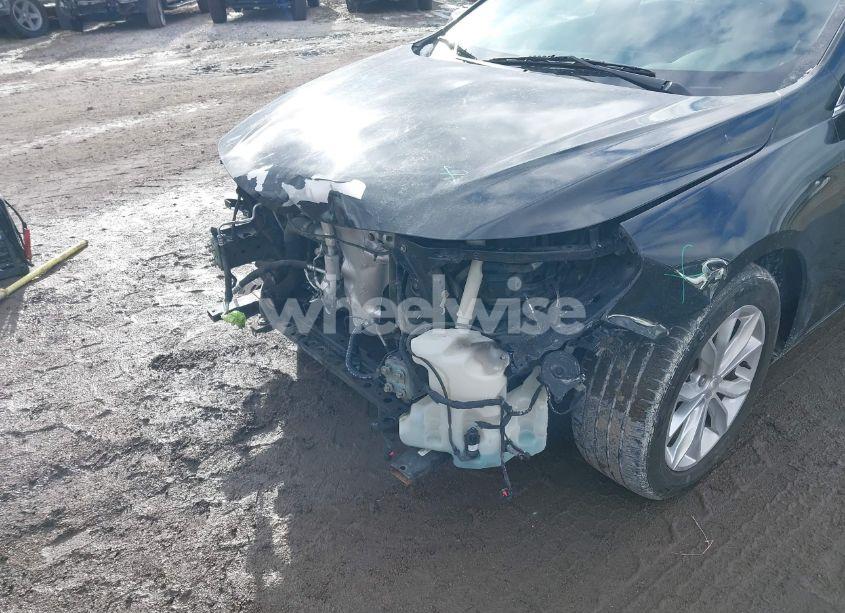 Photo 6 of 2019 Chevrolet Malibu LT (VIN 1G1ZD5ST3KF224128)