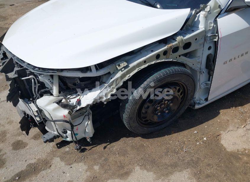 Photo 6 of 2020 Chevrolet Malibu FWD LT (VIN 1G1ZD5ST3LF025372)