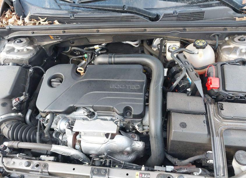 Photo 10 of 2020 Chevrolet Malibu FWD LT (VIN 1G1ZD5ST3LF025453)