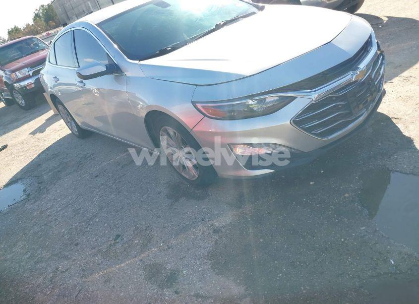 2020 Chevrolet Malibu FWD LT (VIN 1G1ZD5ST3LF030507) main photo