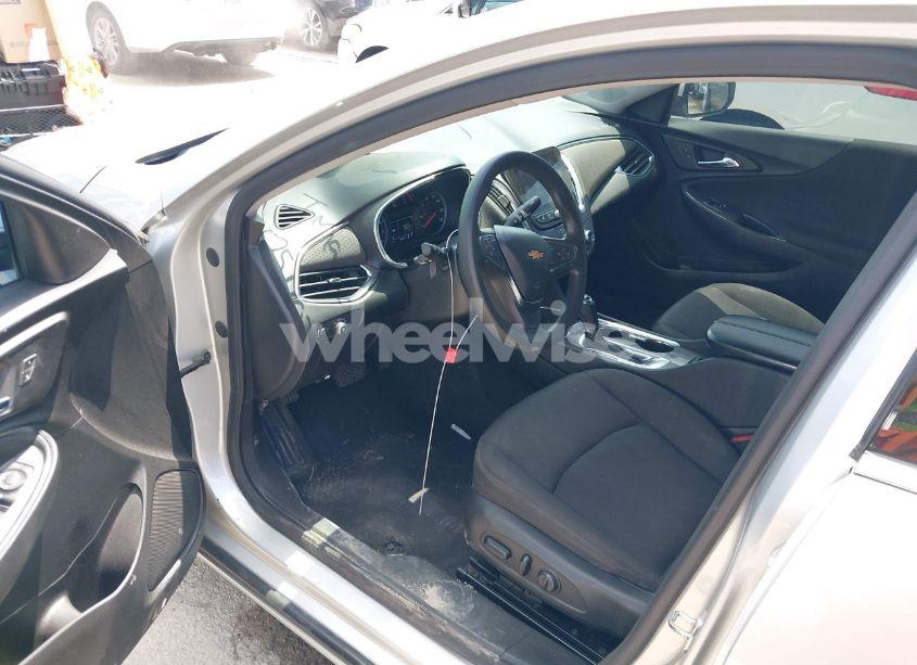 Photo 17 of 2020 Chevrolet Malibu FWD LT (VIN 1G1ZD5ST3LF035402)