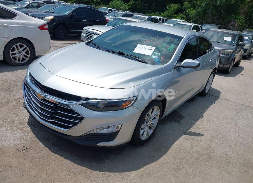 Photo 2 of 2020 Chevrolet Malibu FWD LT (VIN 1G1ZD5ST3LF035402)