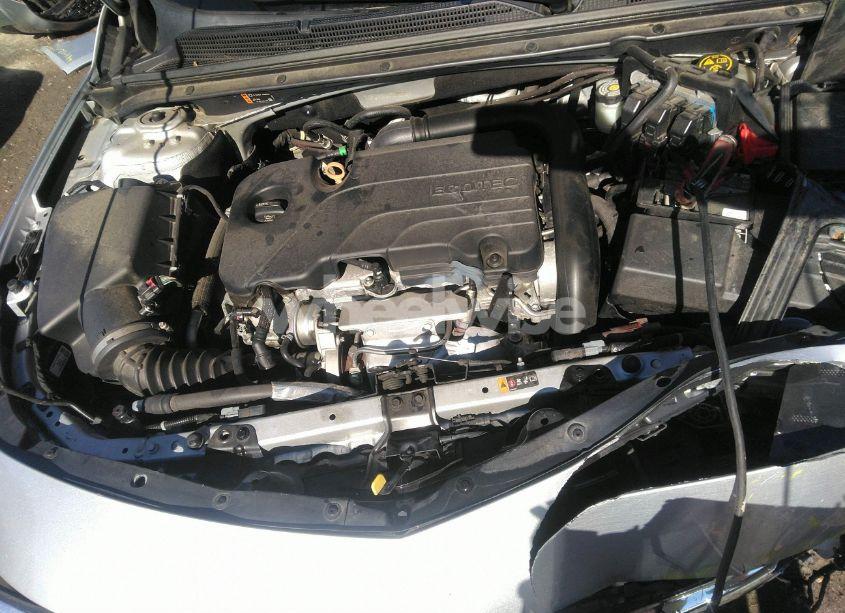 Photo 10 of 2020 Chevrolet Malibu FWD LT (VIN 1G1ZD5ST3LF042253)
