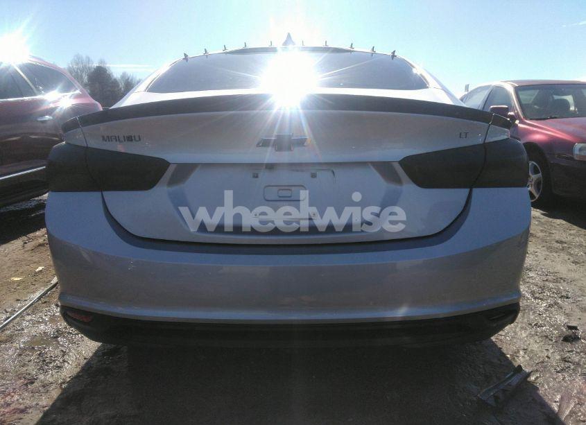 Photo 17 of 2020 Chevrolet Malibu FWD LT (VIN 1G1ZD5ST3LF042253)