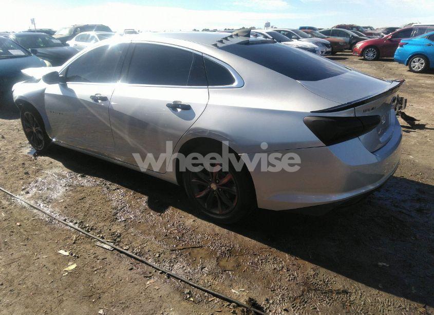 Photo 3 of 2020 Chevrolet Malibu FWD LT (VIN 1G1ZD5ST3LF042253)