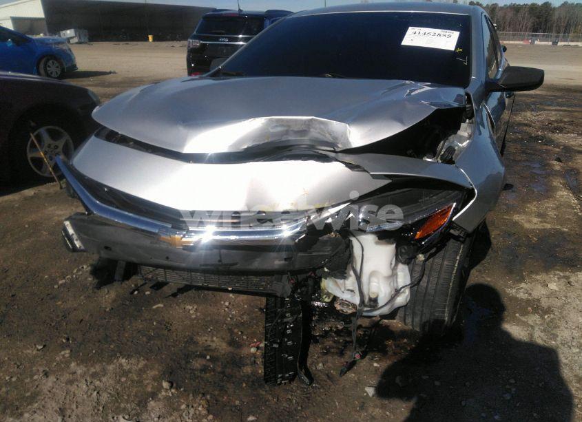 Photo 6 of 2020 Chevrolet Malibu FWD LT (VIN 1G1ZD5ST3LF042253)
