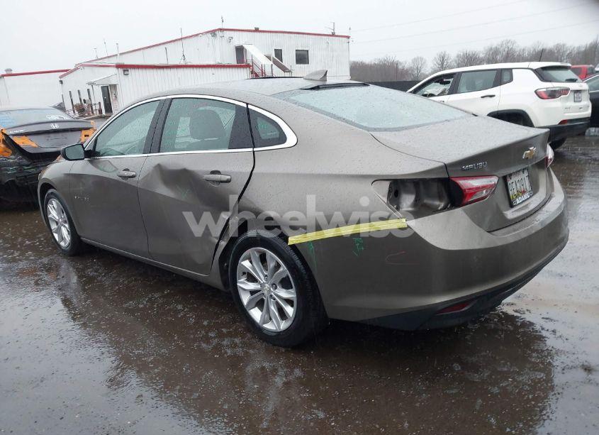 Photo 3 of 2020 Chevrolet Malibu FWD LT (VIN 1G1ZD5ST3LF060042)