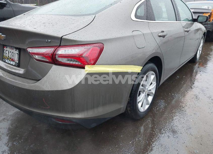 Photo 6 of 2020 Chevrolet Malibu FWD LT (VIN 1G1ZD5ST3LF060042)