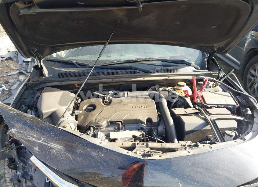 Photo 10 of 2020 Chevrolet Malibu FWD LT (VIN 1G1ZD5ST3LF061367)