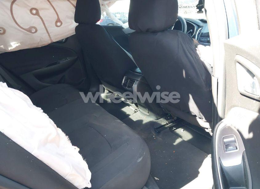 Photo 8 of 2020 Chevrolet Malibu FWD LT (VIN 1G1ZD5ST3LF093543)