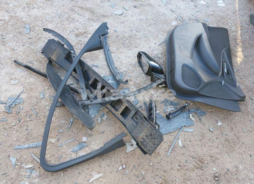 Photo 12 of 2020 Chevrolet Malibu FWD LT (VIN 1G1ZD5ST3LF095826)