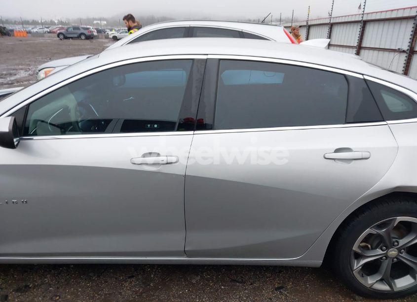 Photo 14 of 2020 Chevrolet Malibu FWD LT (VIN 1G1ZD5ST3LF098628)