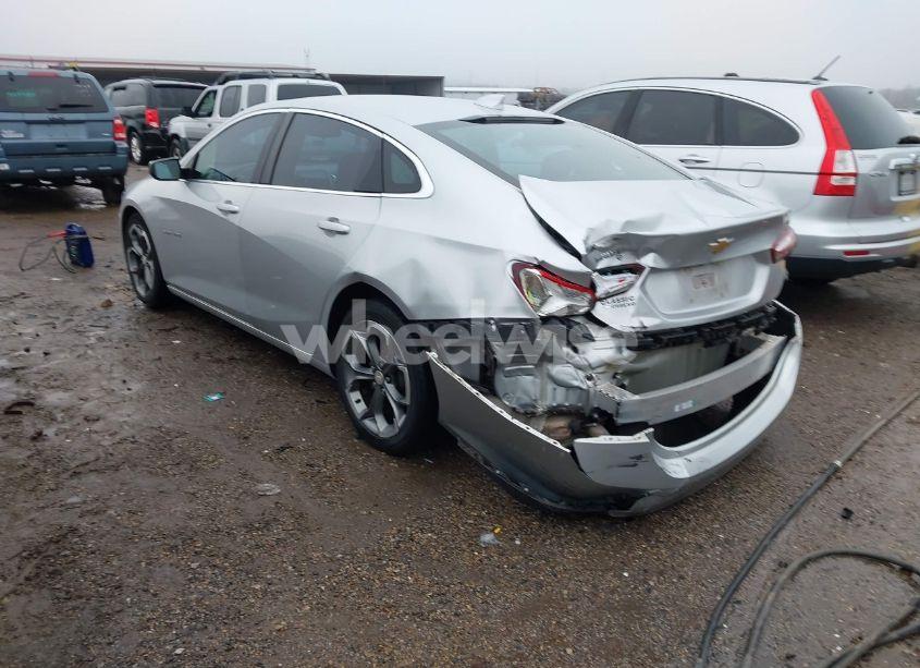 Photo 3 of 2020 Chevrolet Malibu FWD LT (VIN 1G1ZD5ST3LF098628)
