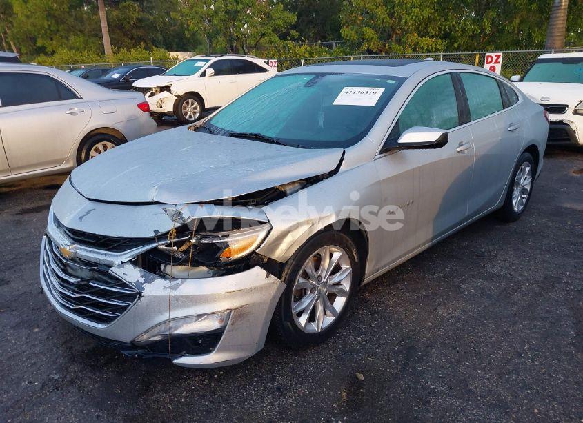 Photo 2 of 2020 Chevrolet Malibu FWD LT (VIN 1G1ZD5ST3LF103472)