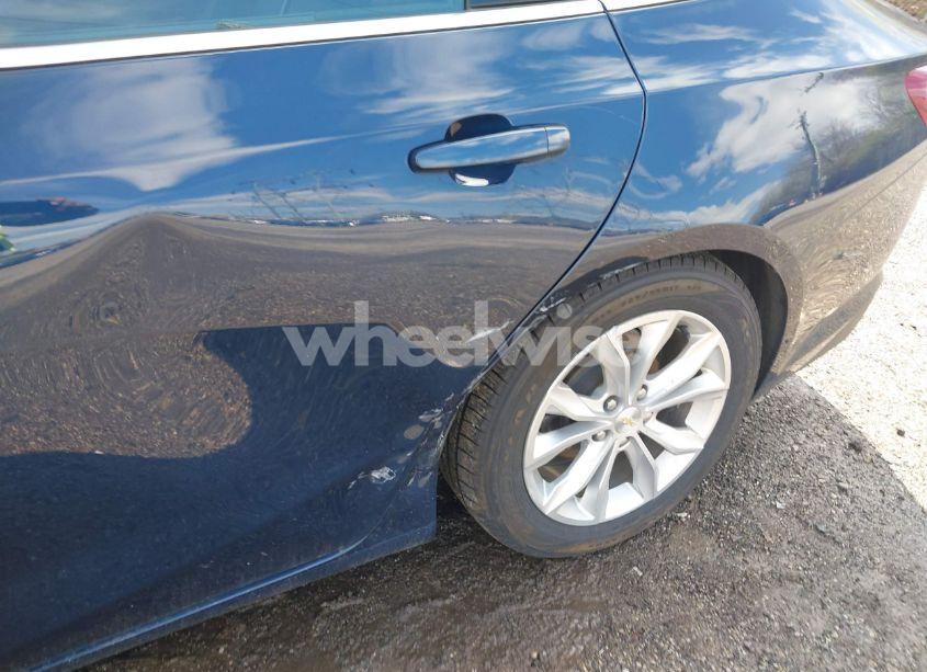 Photo 6 of 2020 Chevrolet Malibu FWD LT (VIN 1G1ZD5ST3LF107246)