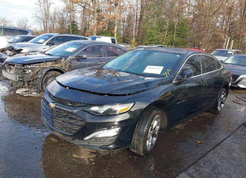 Photo 2 of 2020 Chevrolet Malibu FWD LT (VIN 1G1ZD5ST3LF114911)