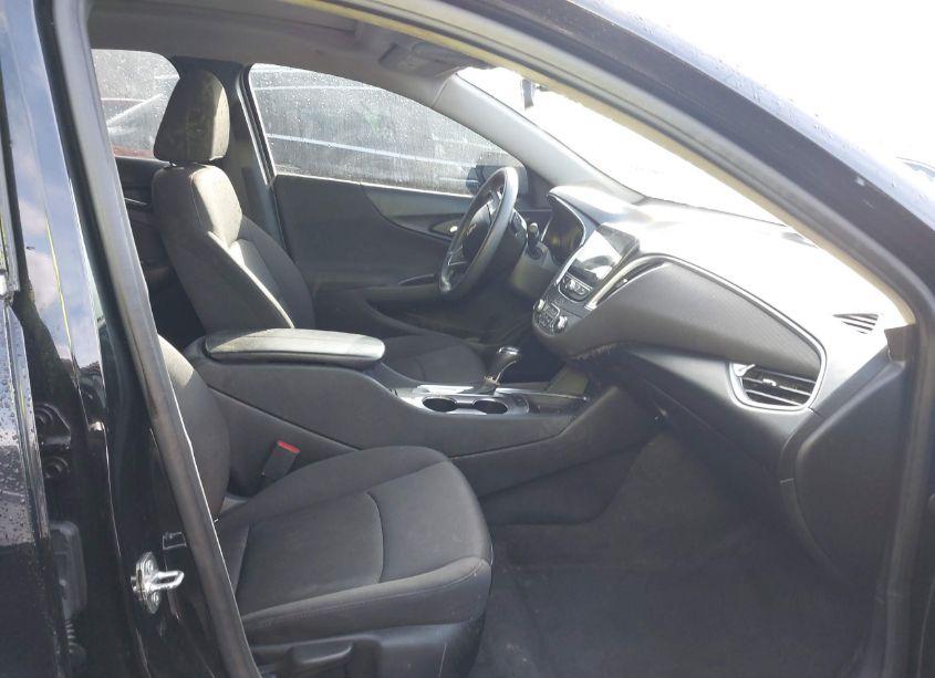 Photo 5 of 2020 Chevrolet Malibu FWD LT (VIN 1G1ZD5ST3LF114911)