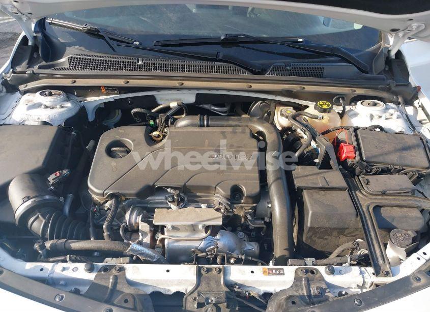 Photo 10 of 2020 Chevrolet Malibu FWD LT (VIN 1G1ZD5ST3LF115668)