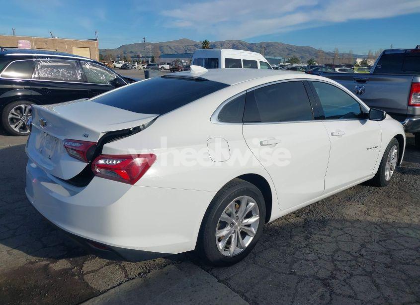 Photo 4 of 2020 Chevrolet Malibu FWD LT (VIN 1G1ZD5ST3LF115668)