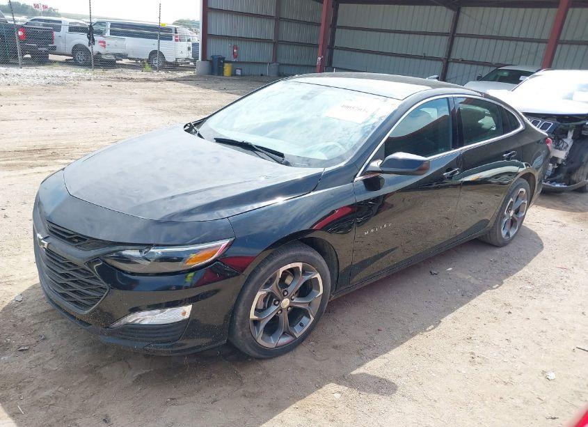 Photo 2 of 2020 Chevrolet Malibu FWD LT (VIN 1G1ZD5ST3LF117064)