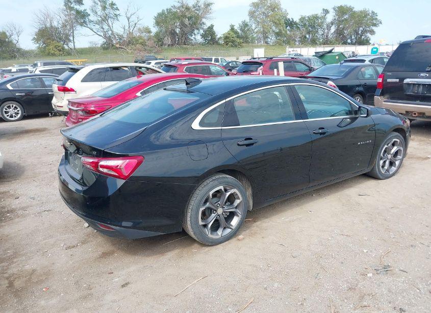 Photo 4 of 2020 Chevrolet Malibu FWD LT (VIN 1G1ZD5ST3LF117064)