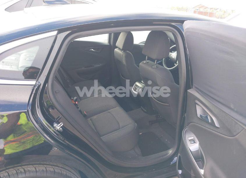 Photo 8 of 2020 Chevrolet Malibu FWD LT (VIN 1G1ZD5ST3LF122748)