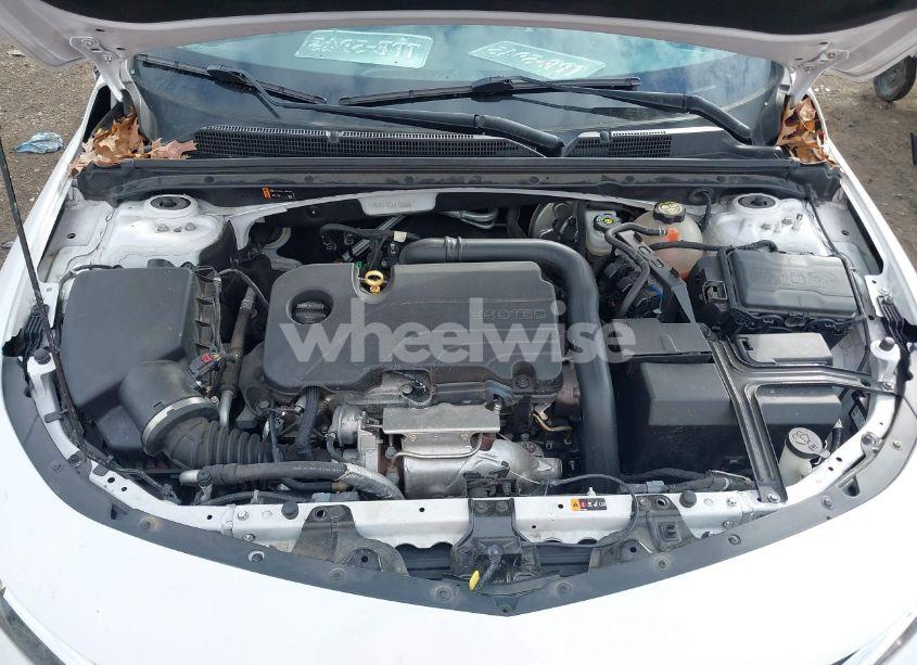 Photo 10 of 2020 Chevrolet Malibu FWD LT (VIN 1G1ZD5ST3LF125360)