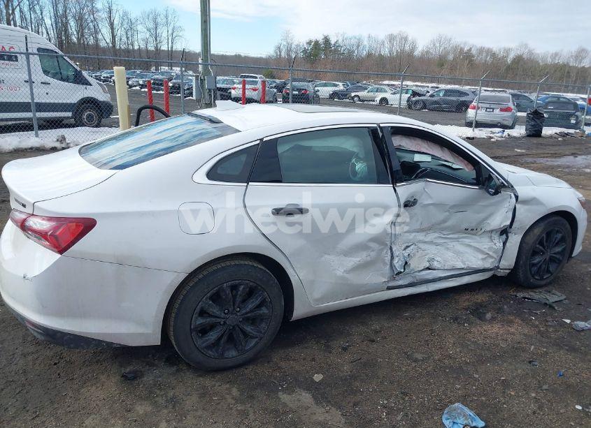 Photo 13 of 2020 Chevrolet Malibu FWD LT (VIN 1G1ZD5ST3LF125360)