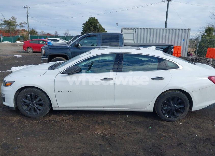Photo 14 of 2020 Chevrolet Malibu FWD LT (VIN 1G1ZD5ST3LF125360)