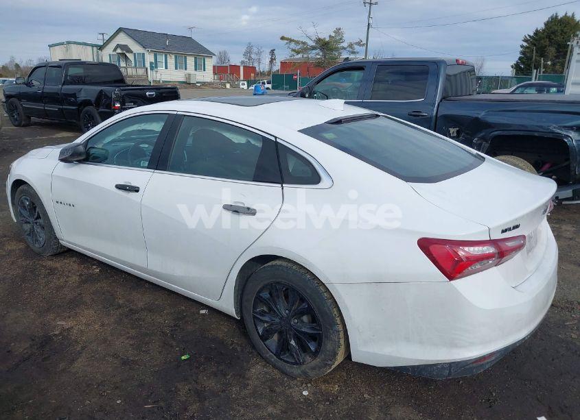 Photo 3 of 2020 Chevrolet Malibu FWD LT (VIN 1G1ZD5ST3LF125360)