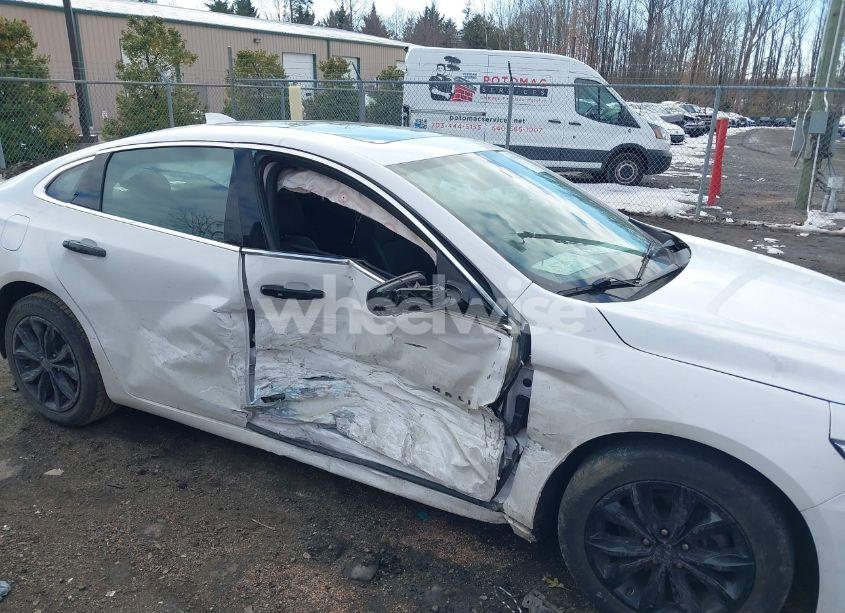 Photo 6 of 2020 Chevrolet Malibu FWD LT (VIN 1G1ZD5ST3LF125360)