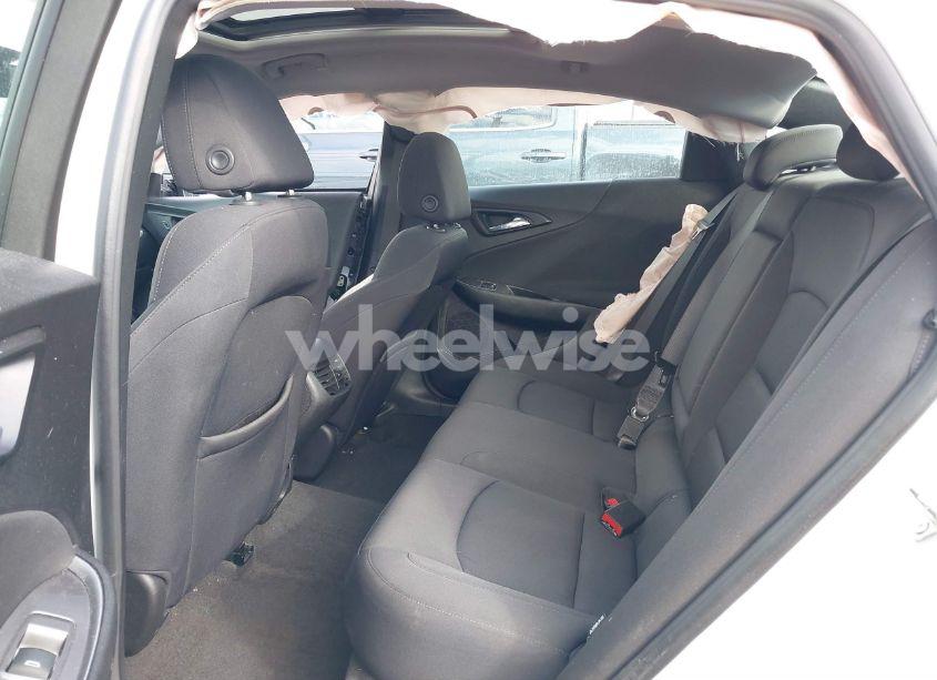 Photo 8 of 2020 Chevrolet Malibu FWD LT (VIN 1G1ZD5ST3LF125360)