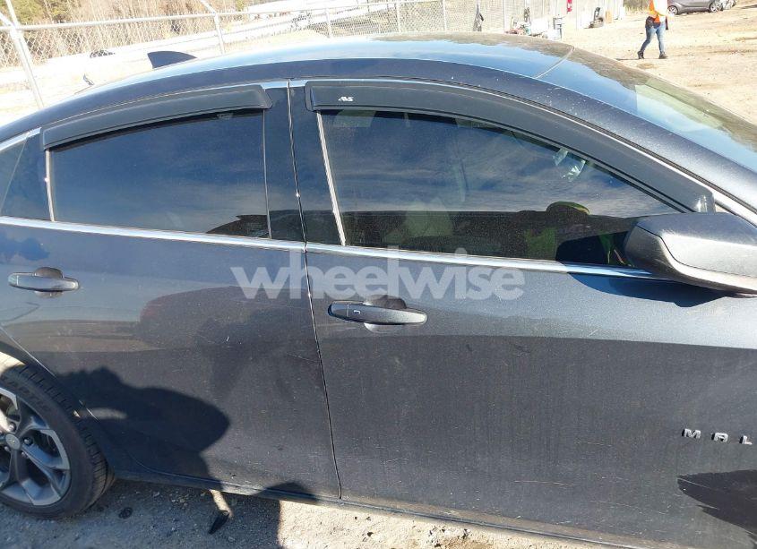 Photo 13 of 2020 Chevrolet Malibu FWD LT (VIN 1G1ZD5ST3LF148783)