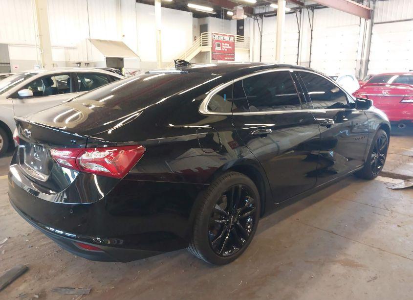 Photo 4 of 2020 Chevrolet Malibu FWD LT (VIN 1G1ZD5ST3LF151327)