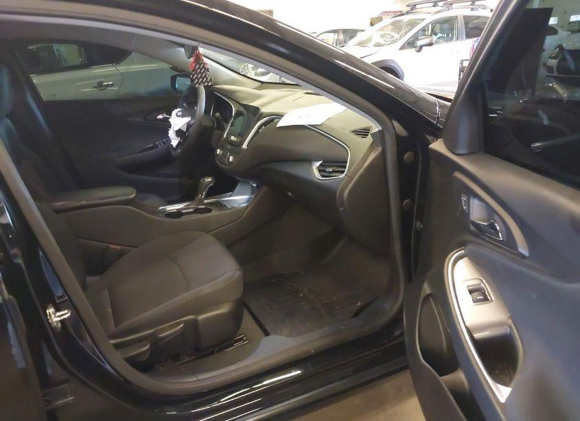 Photo 5 of 2020 Chevrolet Malibu FWD LT (VIN 1G1ZD5ST3LF151327)