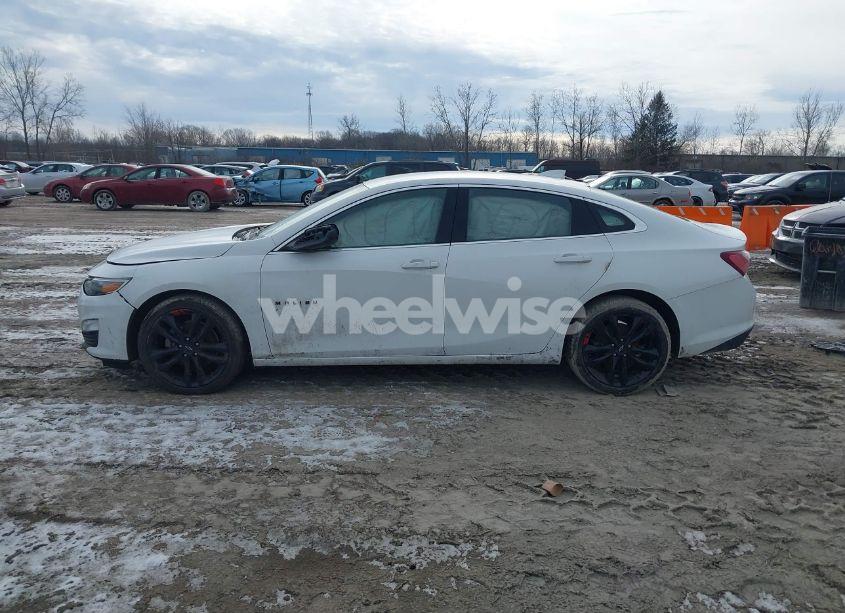 Photo 14 of 2020 Chevrolet Malibu FWD LT (VIN 1G1ZD5ST3LF154695)